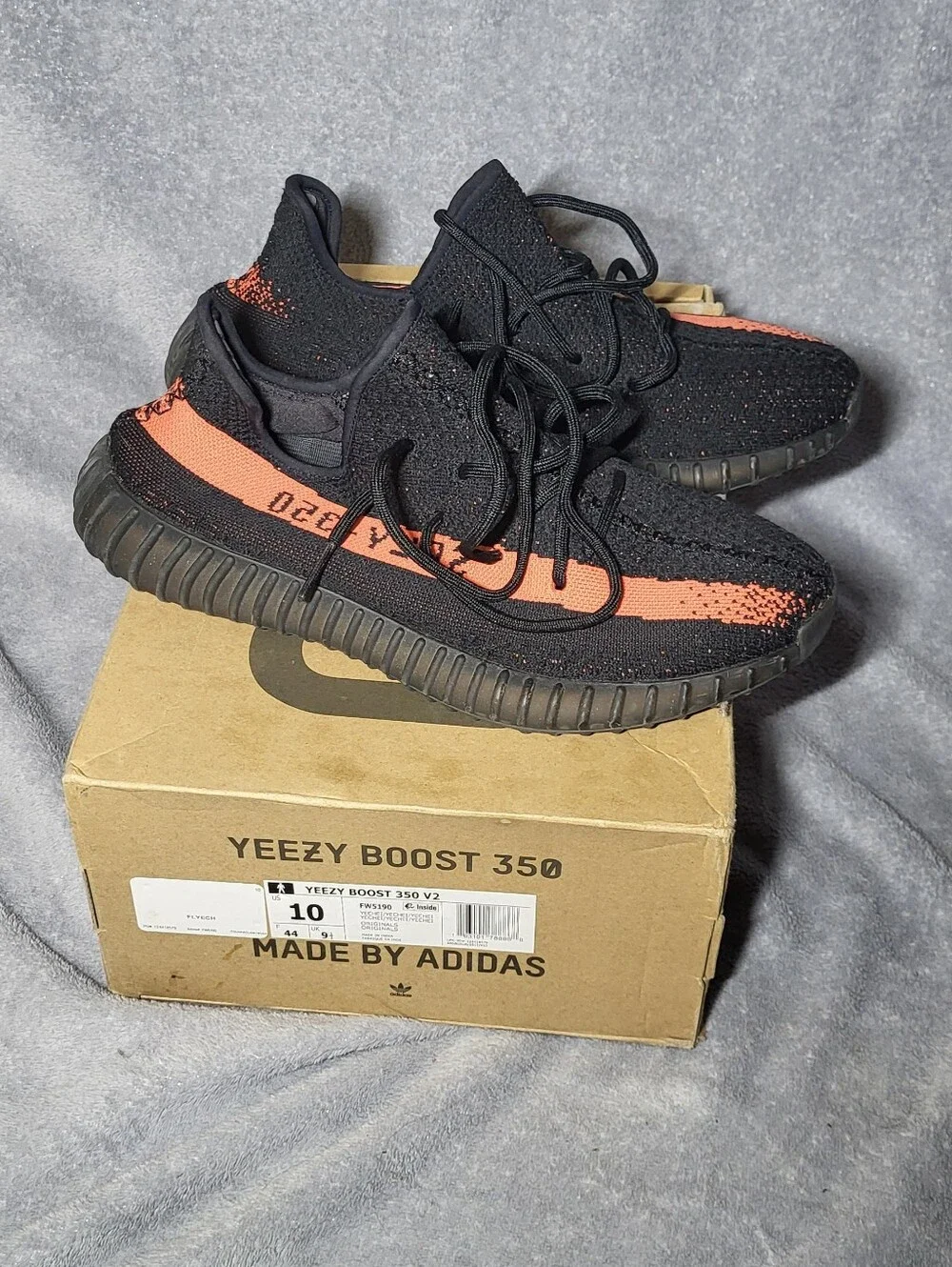 Adidas Yeezy Boost 350 V2 
